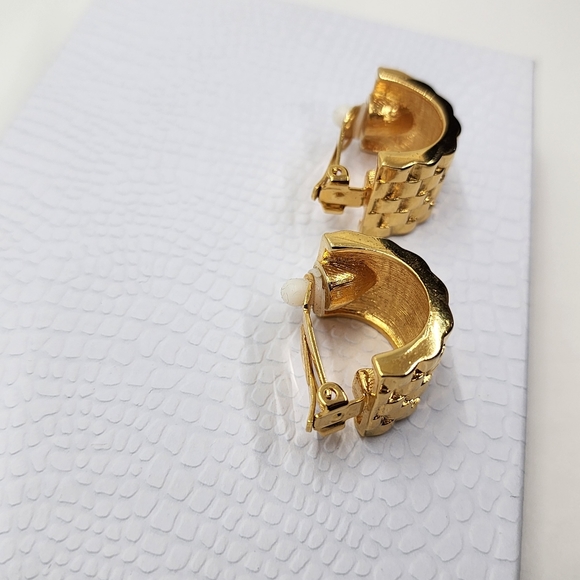 Givenchy Large Gold Clip On Earrings - Picture 8 of 16